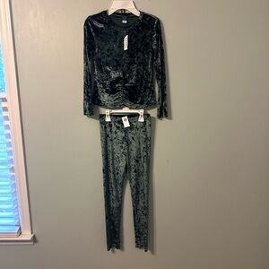 🏷️NWT Girls Old Navy Size 8 Crushed Velvet Dark Bottle Green Leggings Ruched Top